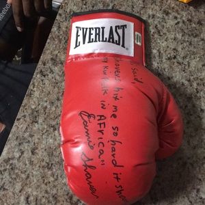 Authentic Autographed Earnie Shavers Glove